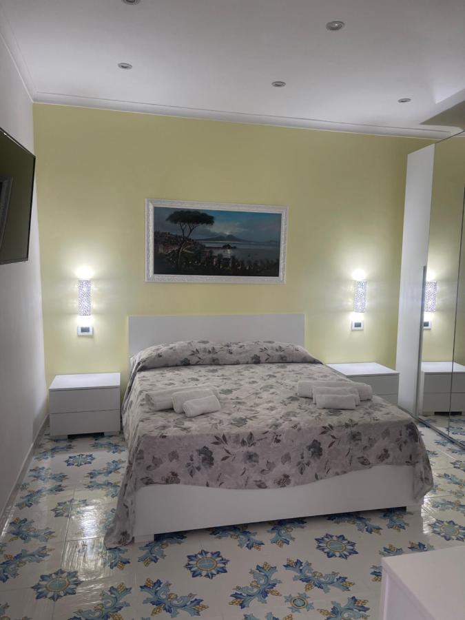 La Stanza Di Penelope Apartment Naples Luaran gambar